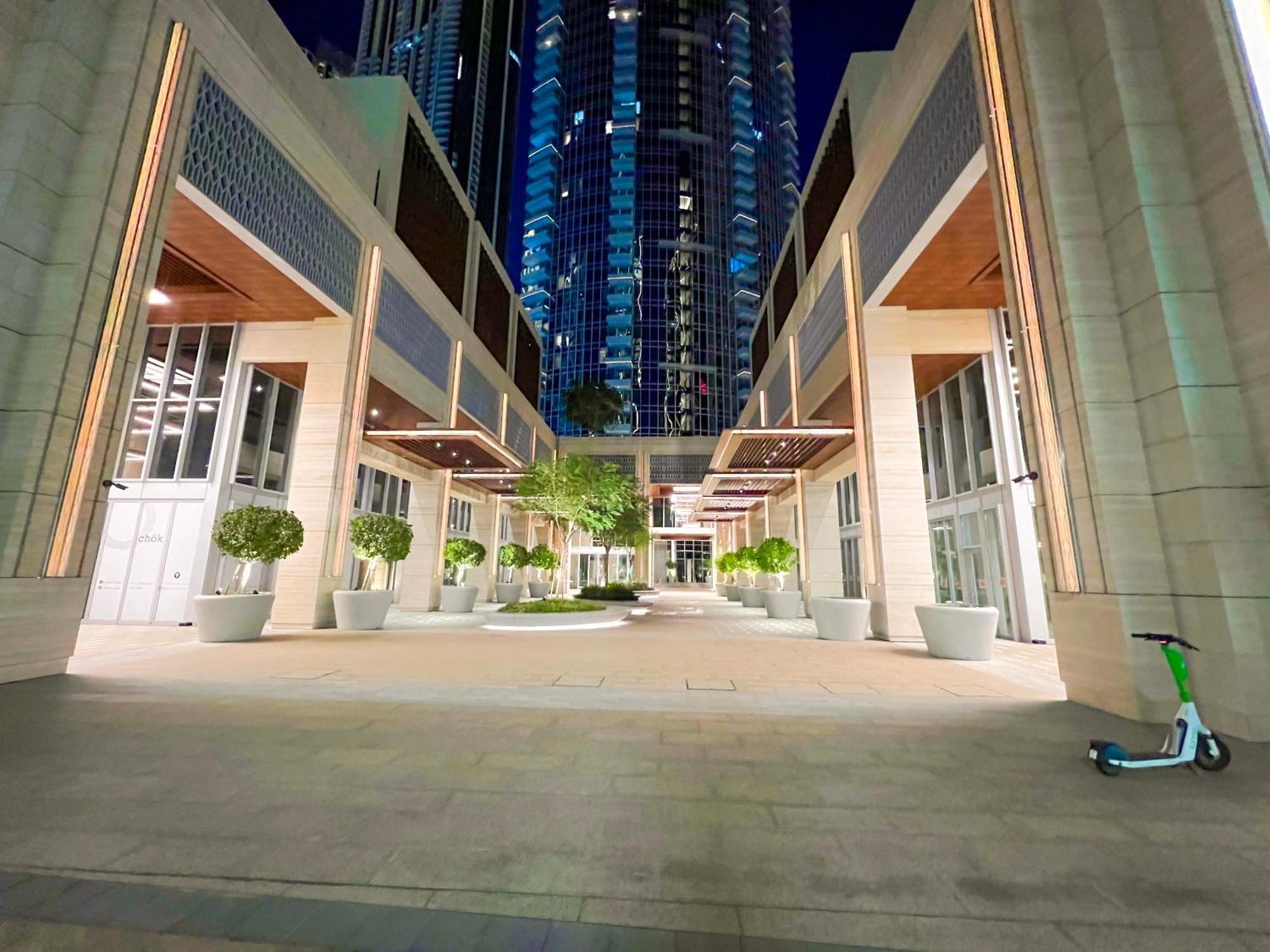 Downtown Luxury - Stunning Burj Khalifa & Sea View - 5 Minutes Walk To Dubai Mall Esterno foto