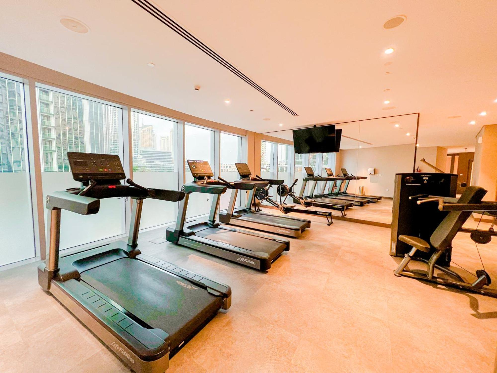 Downtown Luxury - Stunning Burj Khalifa & Sea View - 5 Minutes Walk To Dubai Mall Esterno foto