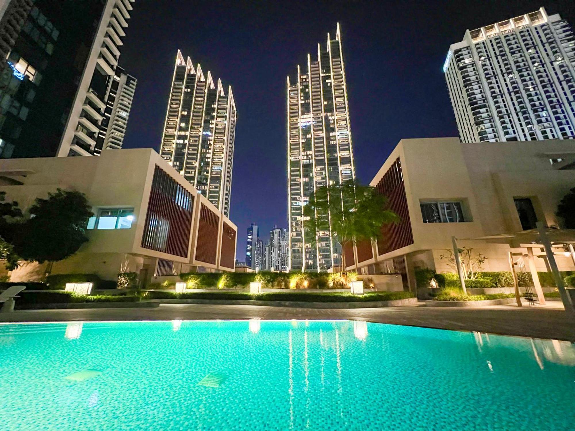 Downtown Luxury - Stunning Burj Khalifa & Sea View - 5 Minutes Walk To Dubai Mall Esterno foto